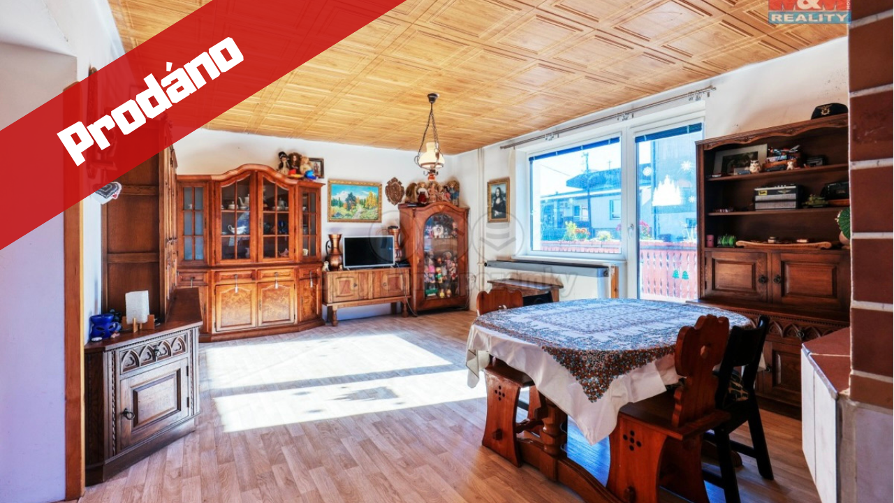 Prodej rodinného domu, 220 m², Výrov